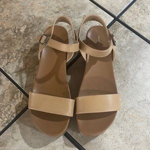 American Eagle platform sandals